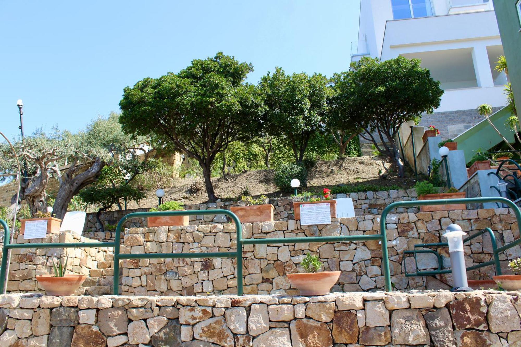 Yoursea Home Sant'Ambrogio  Buitenkant foto