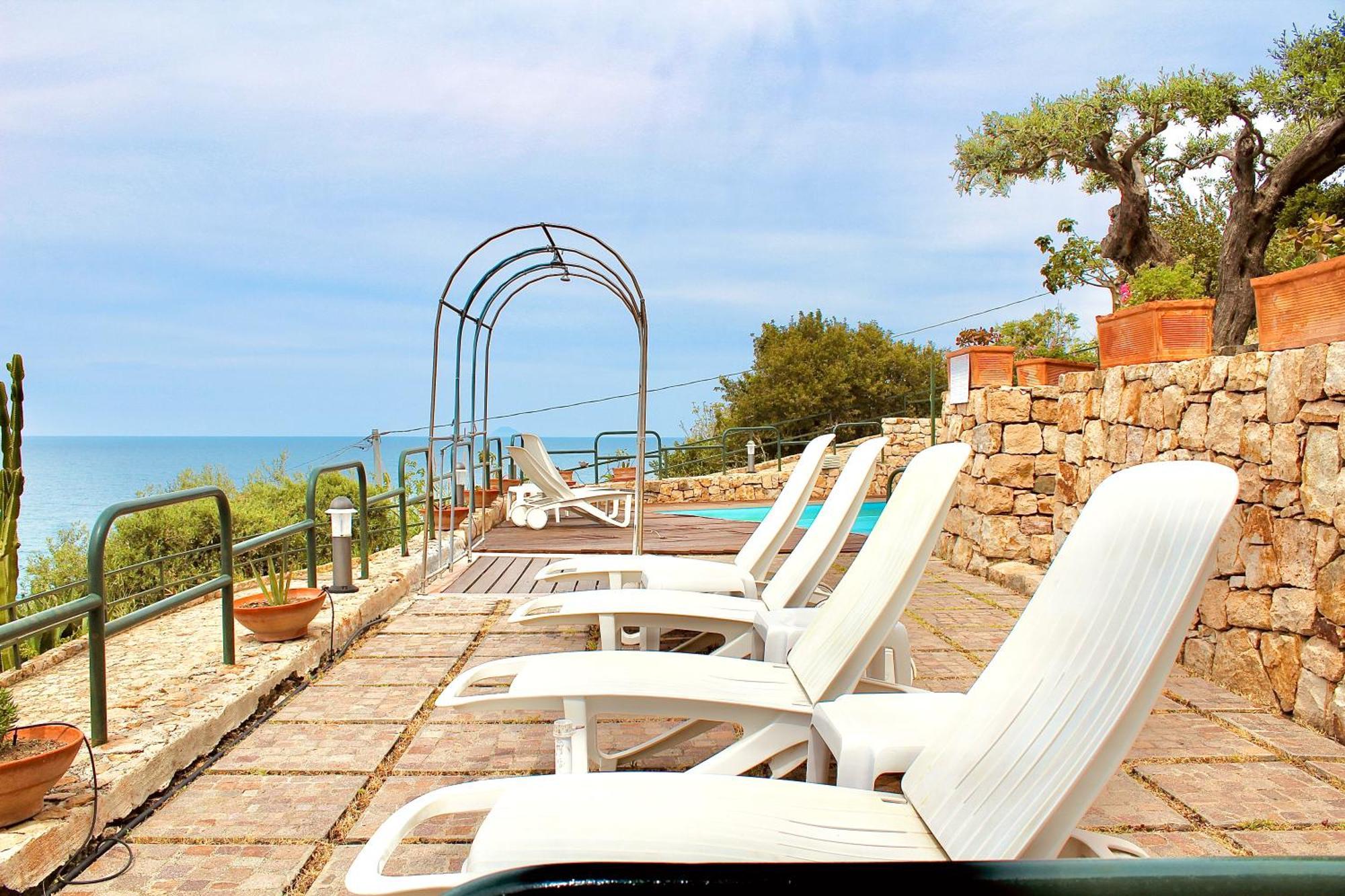 Yoursea Home Sant'Ambrogio  Buitenkant foto